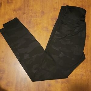 Old Navy Black Camouflage Leggings